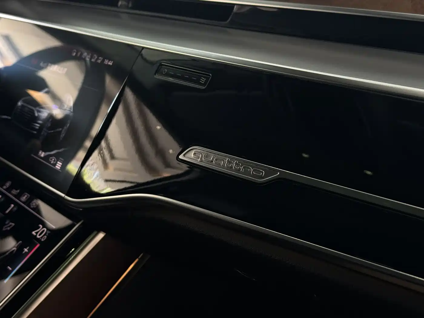 Audi A8 2018 A8L 55 TFSI quattro Launch Premium фото 15