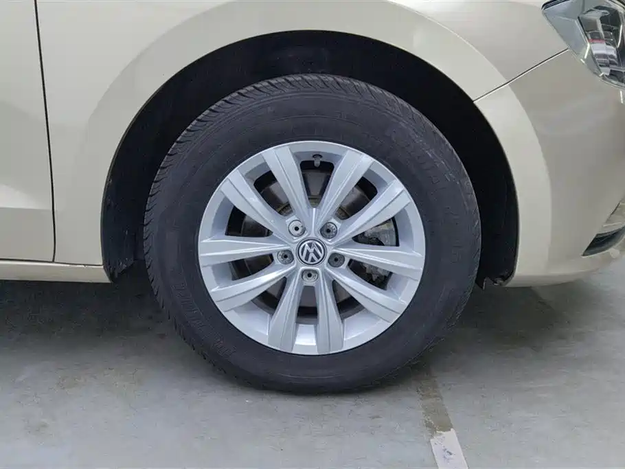 Volkswagen Bora 2018 1.5L Automatic Fashion фото 6