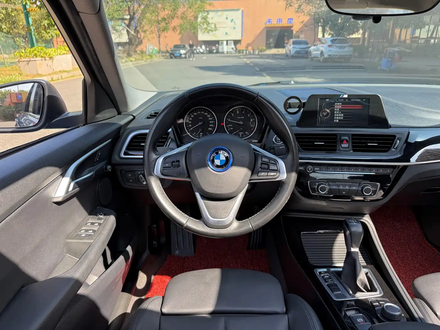 BMW 1 Series 2017 118i Sport фото 14