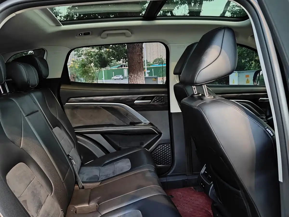 Photo 13 - Haval H6