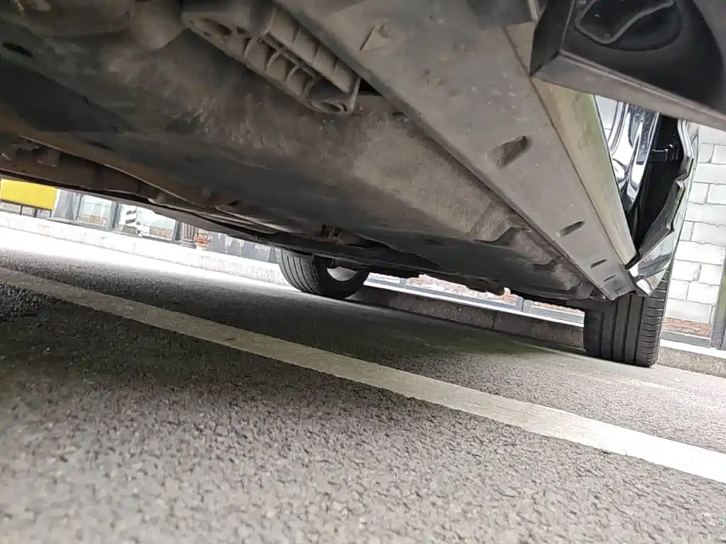 Фото 22 - Volkswagen Touareg