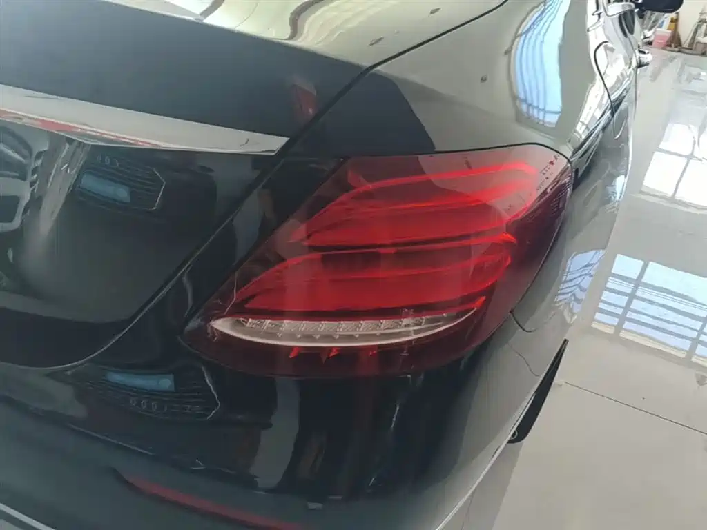 Mercedes-Benz E-Class 2019 E 260 L фото 8