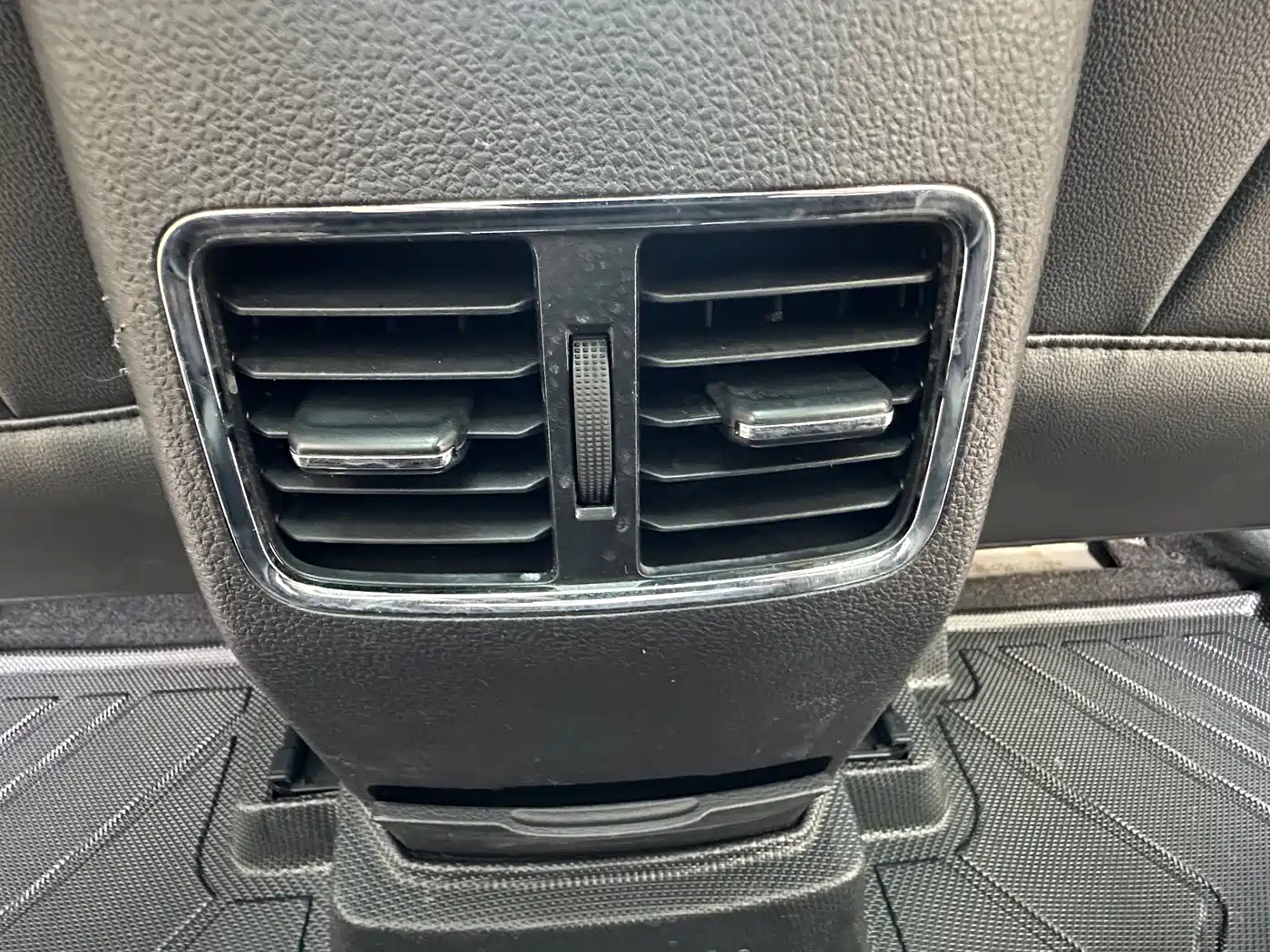 ROEWE RX5 NEW ENERGY