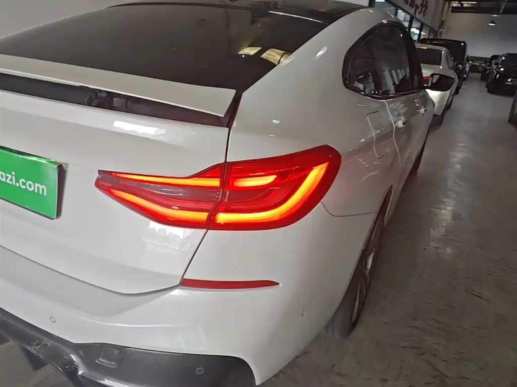 BMW 6 Series GT 2018 630i M Sport Package фото 8