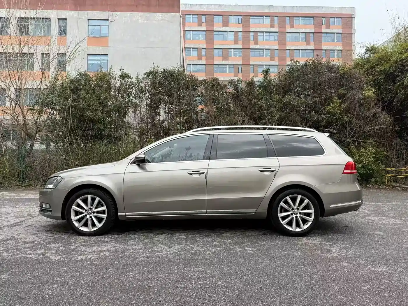 Volkswagen Magotan (Import) 2015 Wagon 2.0TSI Comfort фото 4