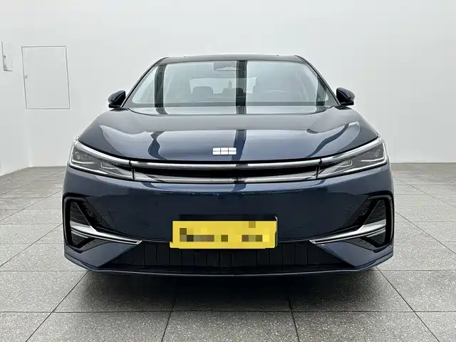 Geely Galaxy Galaxy A7 2025 EM-i 150km Explorer+ Edition фото 2