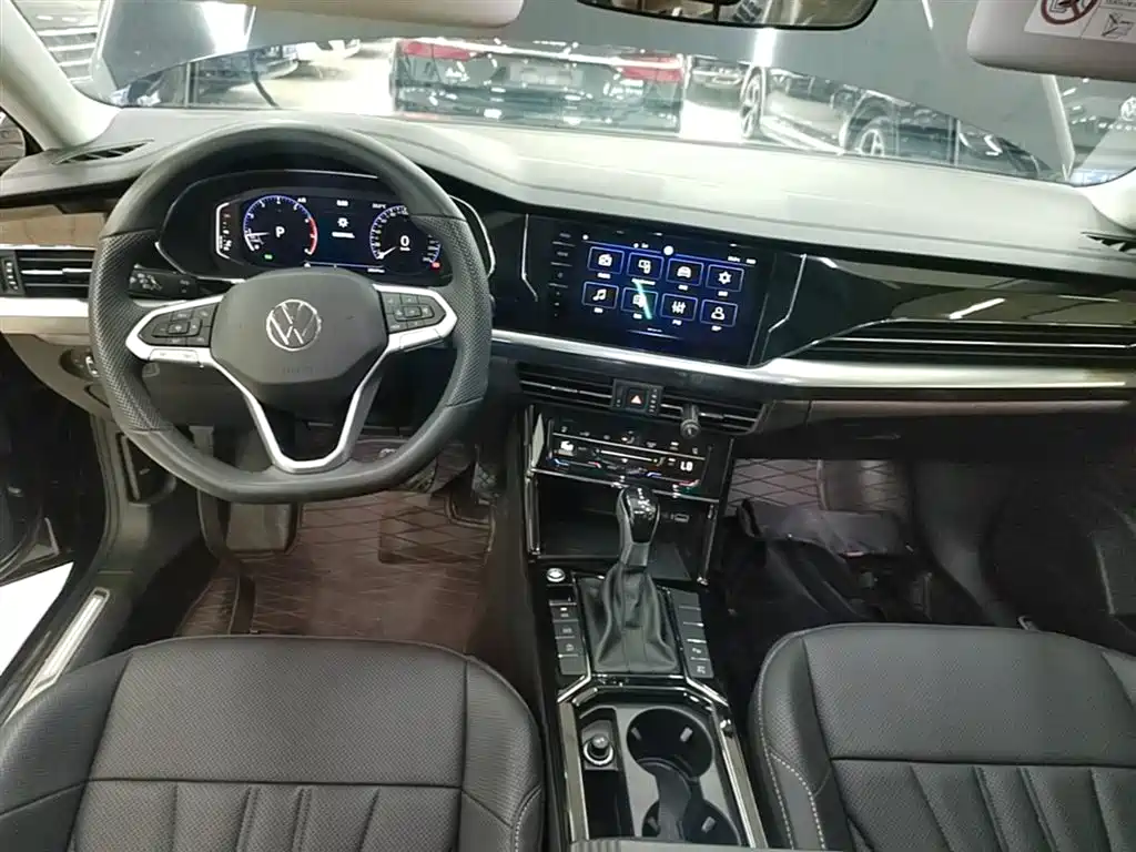 Volkswagen Passat 2025 Outstanding 380TSI Dragon Glory Edition фото 10