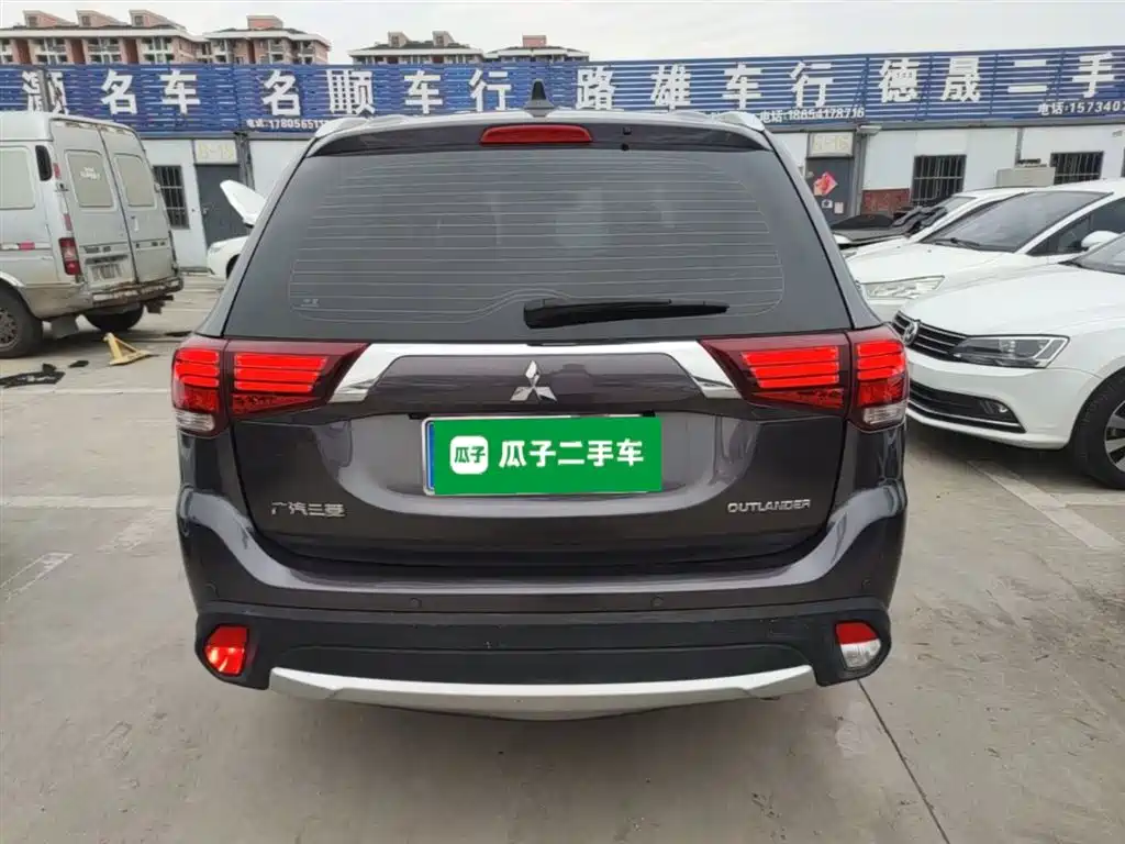 Mitsubishi Outlander 2018 2.0L 2WD Glory Edition 5-seater фото 6