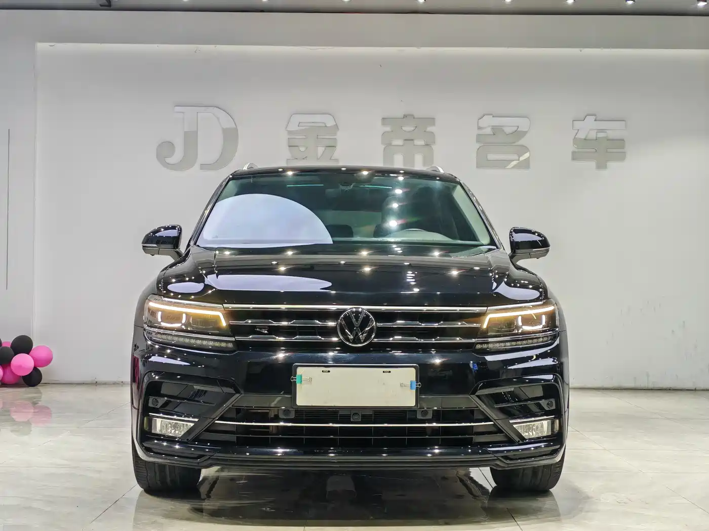 Volkswagen Tiguan L 2021 330TSI Automatic 2WD R-Line Premium фото 2