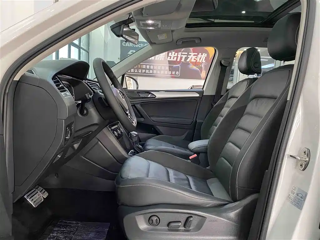 Volkswagen Tiguan L 2019 Facelift 330TSI Auto 2WD Panorama Comfort China VI фото 12