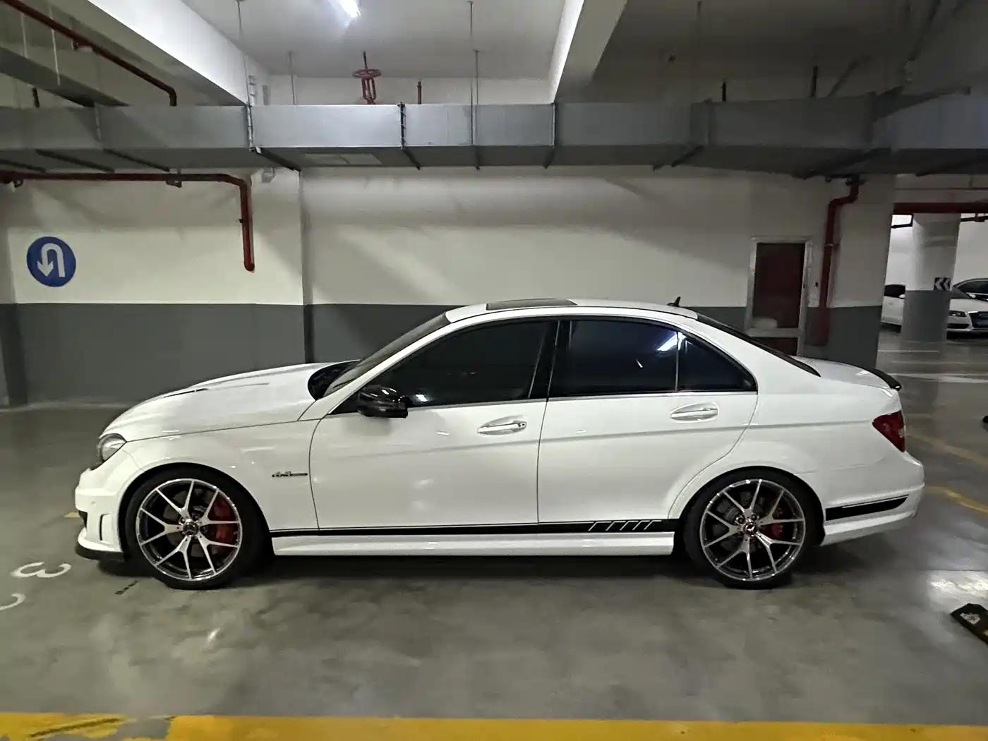 Mercedes-Benz C-Class AMG 2014 AMG C 63 Edition 507 фото 10
