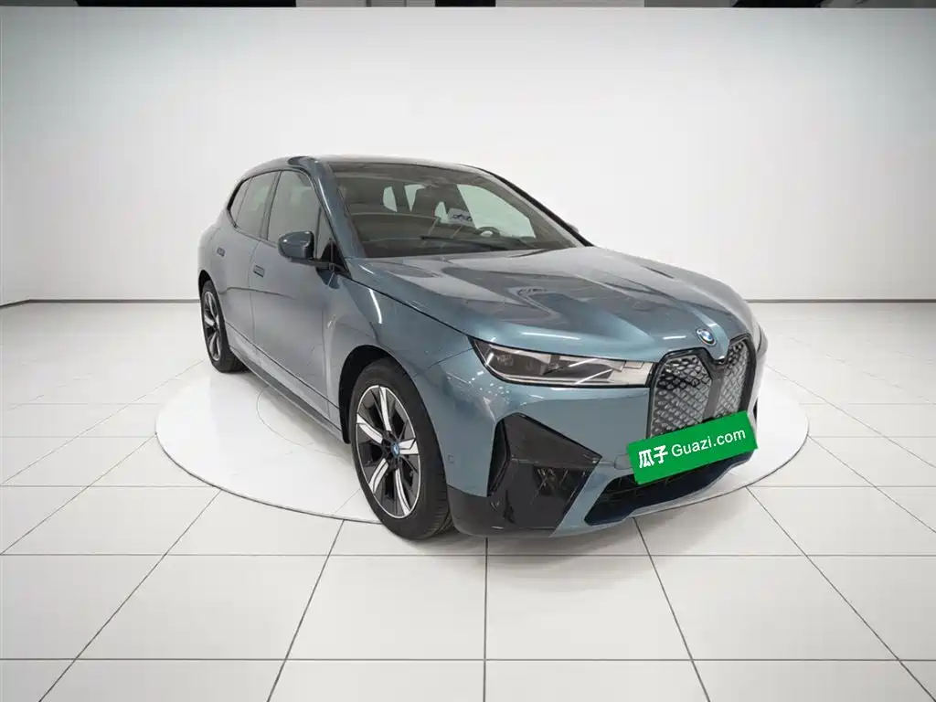 BMW iX 2022 xDrive40 фото 4