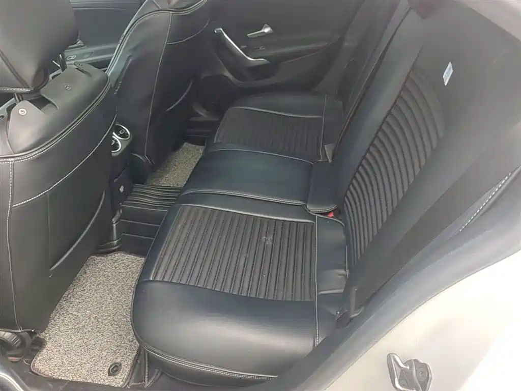 Mercedes-Benz A-Class 2020 A 180 L Sport Sedan фото 17