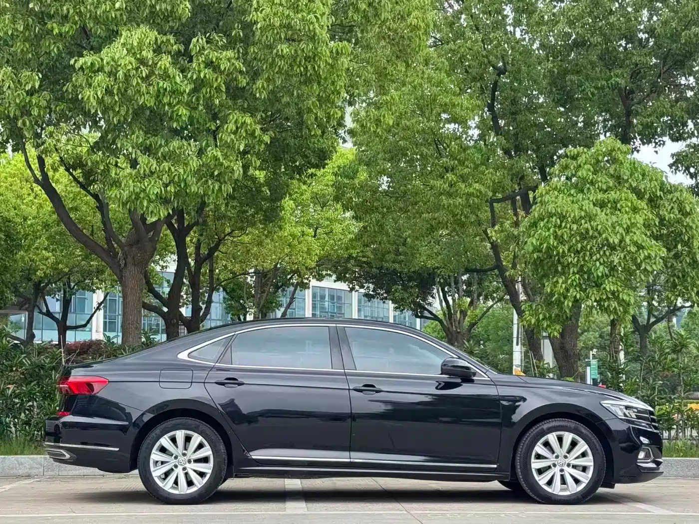 Volkswagen Passat 2019 330TSI Elite Version China VI фото 17
