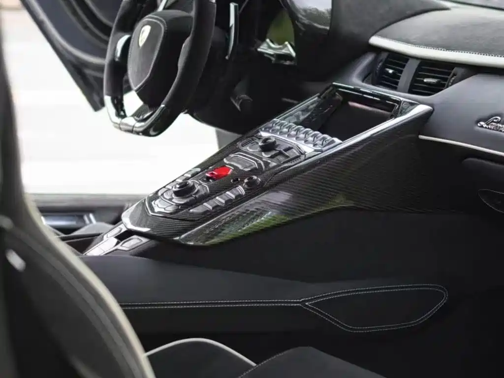 Lamborghini Aventador 2011 LP 700-4 фото 14