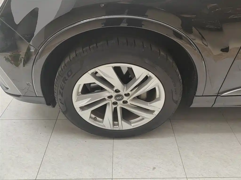Audi Q7 2023 45 TFSI quattro S line Sport фото 25