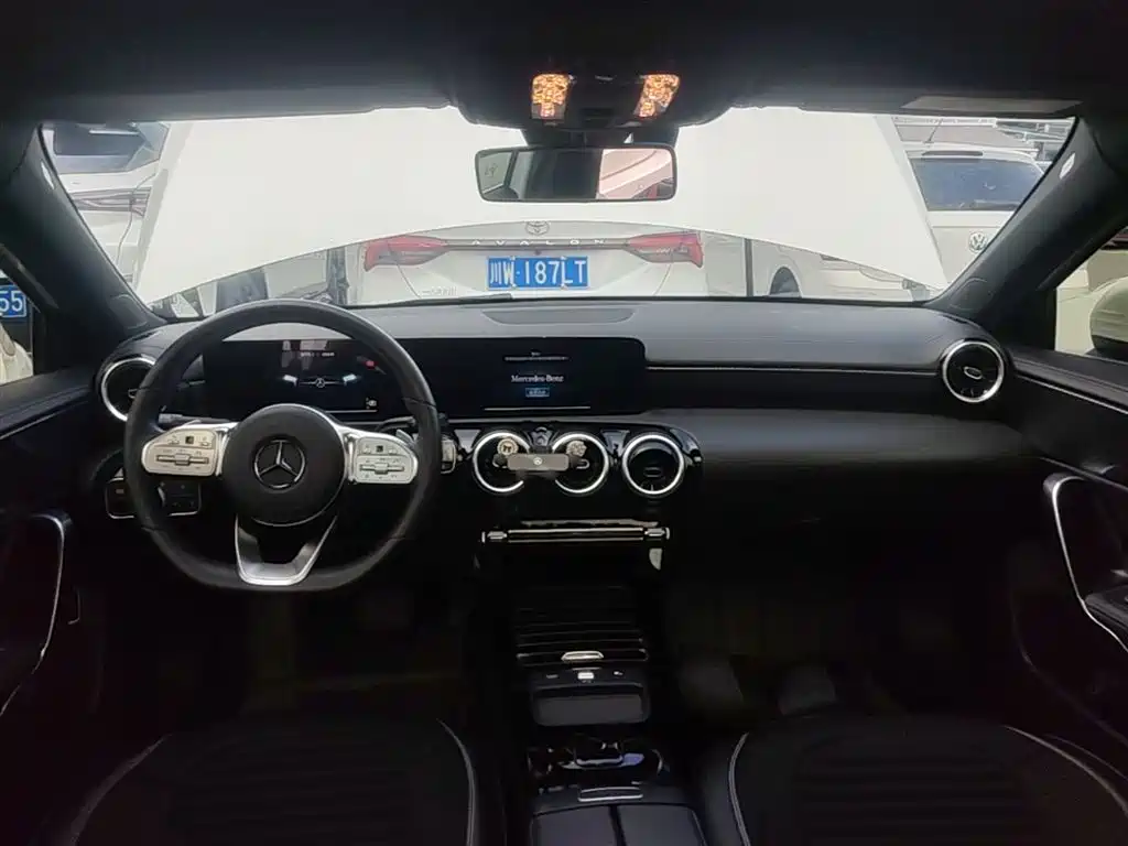 Mercedes-Benz A-Class 2020 A 180 L Sport Sedan фото 10