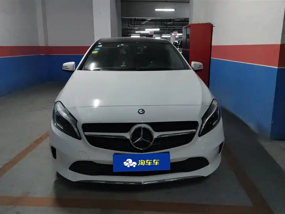 Mercedes-Benz A-Class (Import) 2016 A 200 Dynamic фото 2