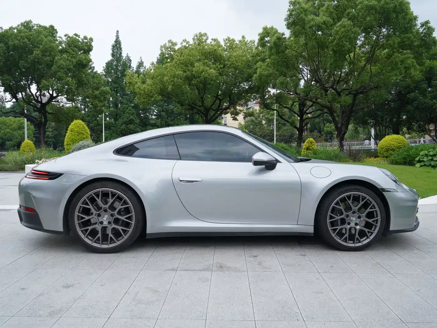 Porsche 911 2025 Carrera 3.0T фото 14