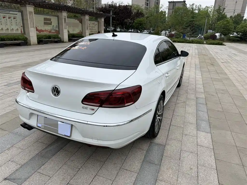 Volkswagen FAW-Volkswagen CC 2015 1.8TSI Luxury фото 6