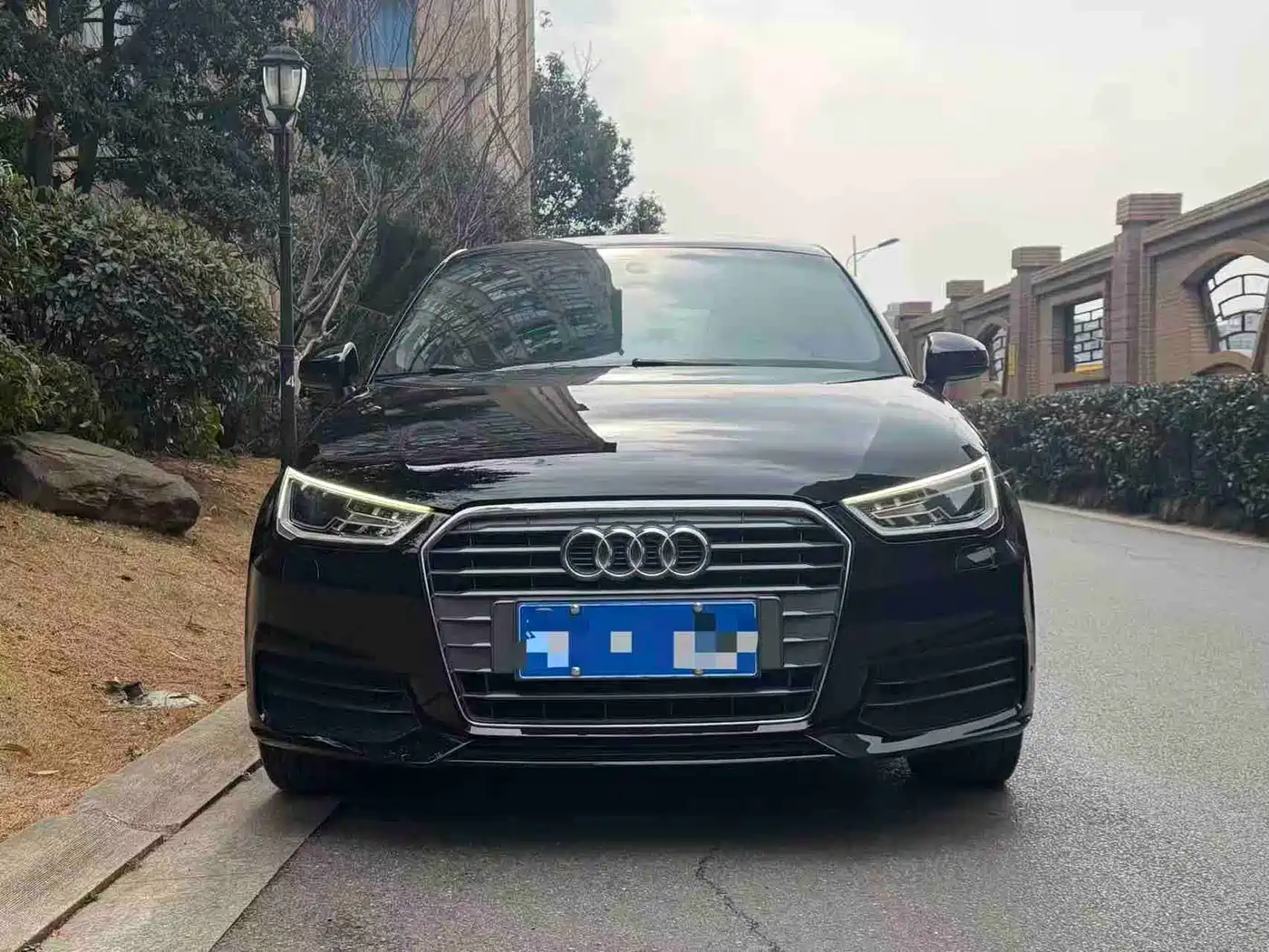 Audi A1 2016 30 TFSI Sportback Design Style Edition фото 2
