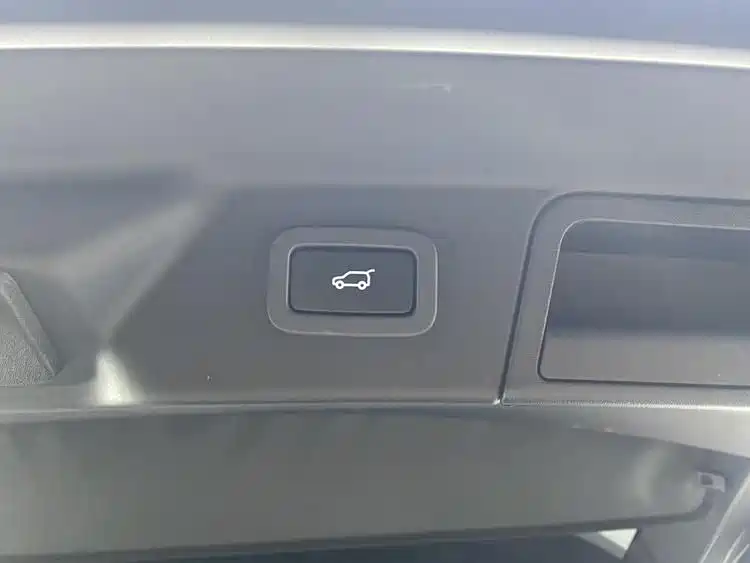 Land Rover Range Rover Velar 2018 P250 S фото 6