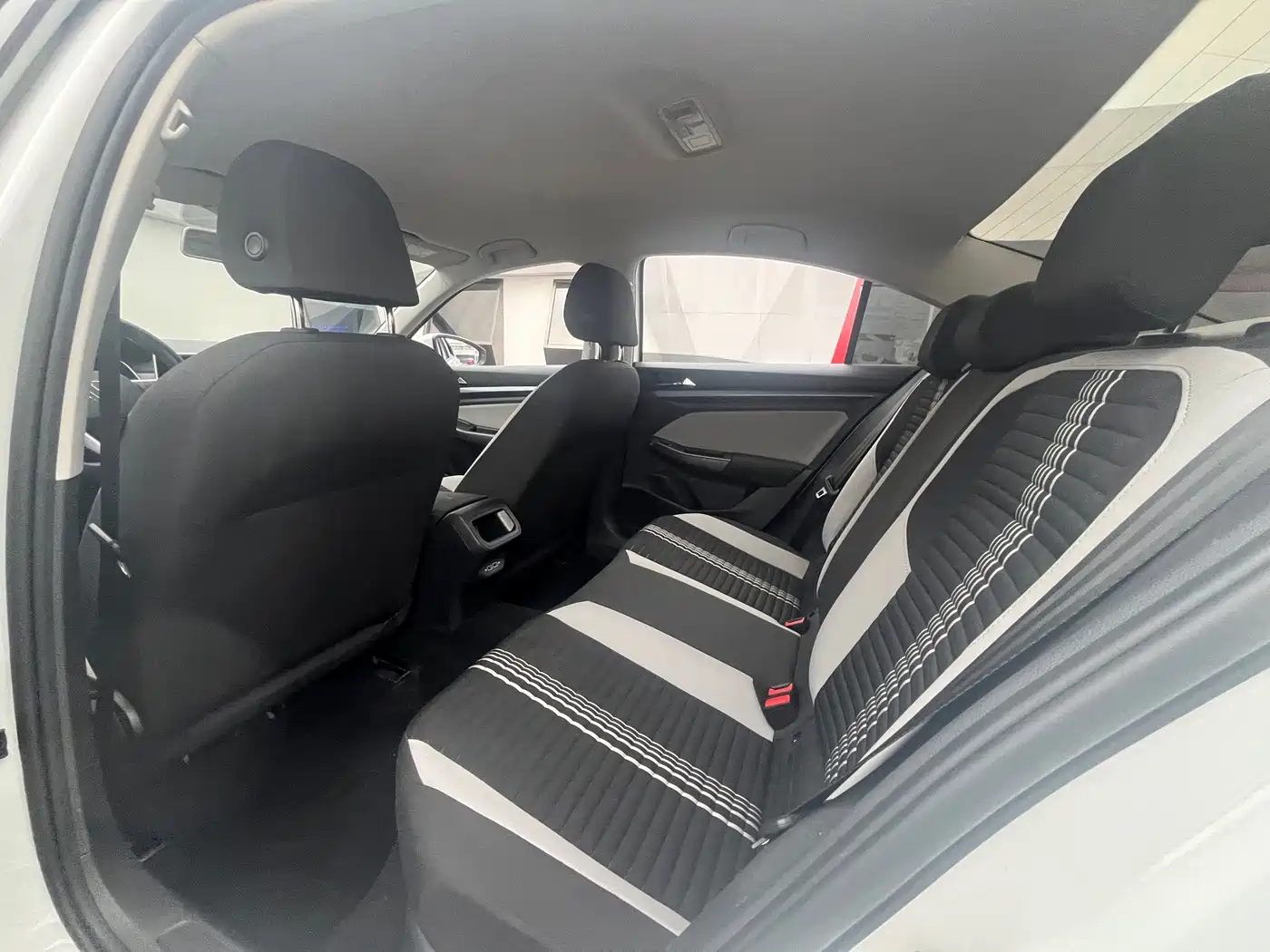 Volkswagen Bora 2023 200TSI DSG Comfort Edition фото 9