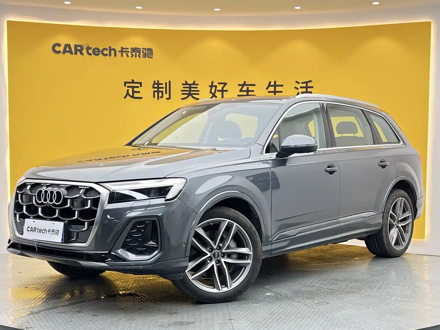 Фото 1 - Audi Q7