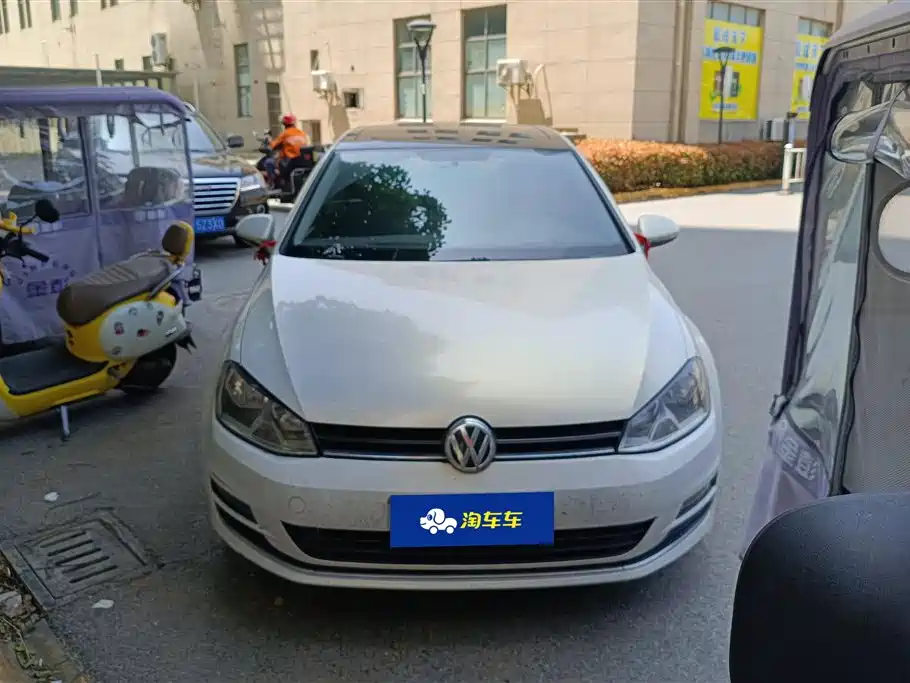 Volkswagen Golf 2016 1.6L Automatic Comfort фото 2