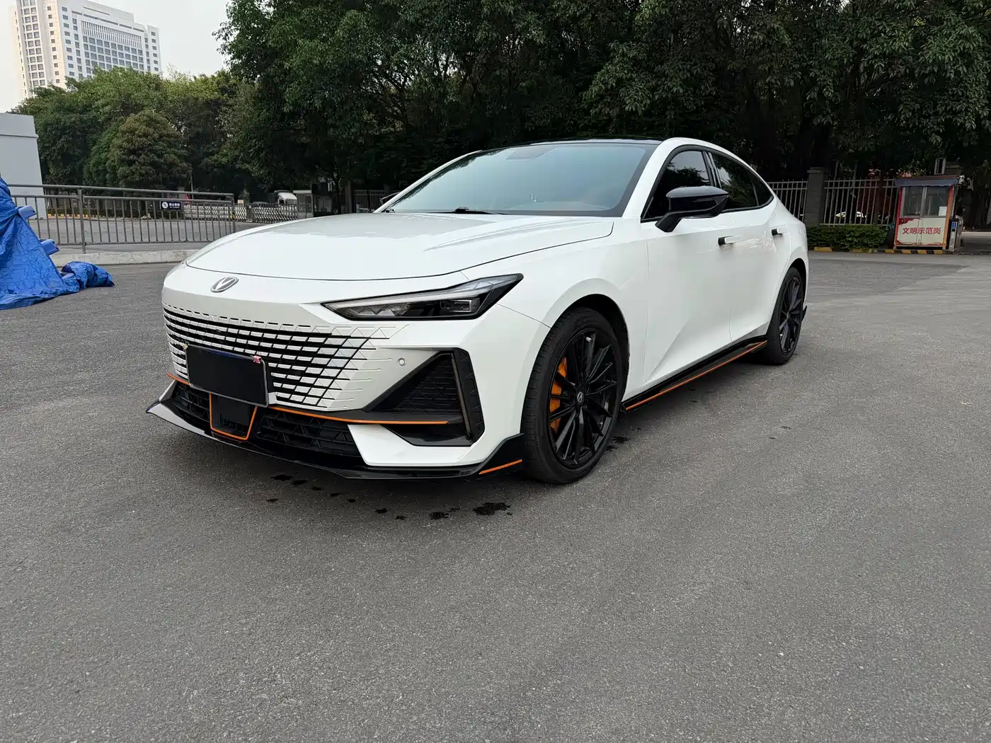 CHANGAN UNI-V