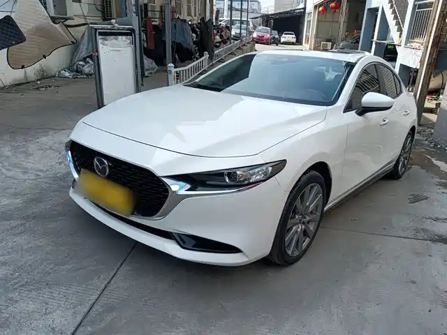 Mazda Mazda3 Axela 2.0L, автомат