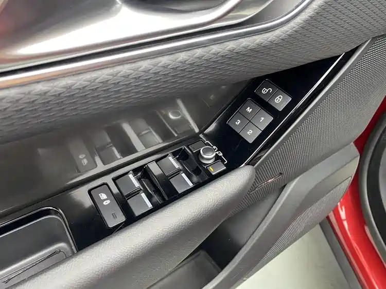 Land Rover Range Rover Velar 2018 P250 S фото 28