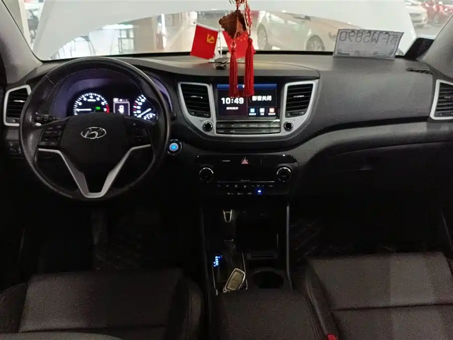 Hyundai Tucson 2015 1.6T Dual Clutch 2WD Smart фото 12