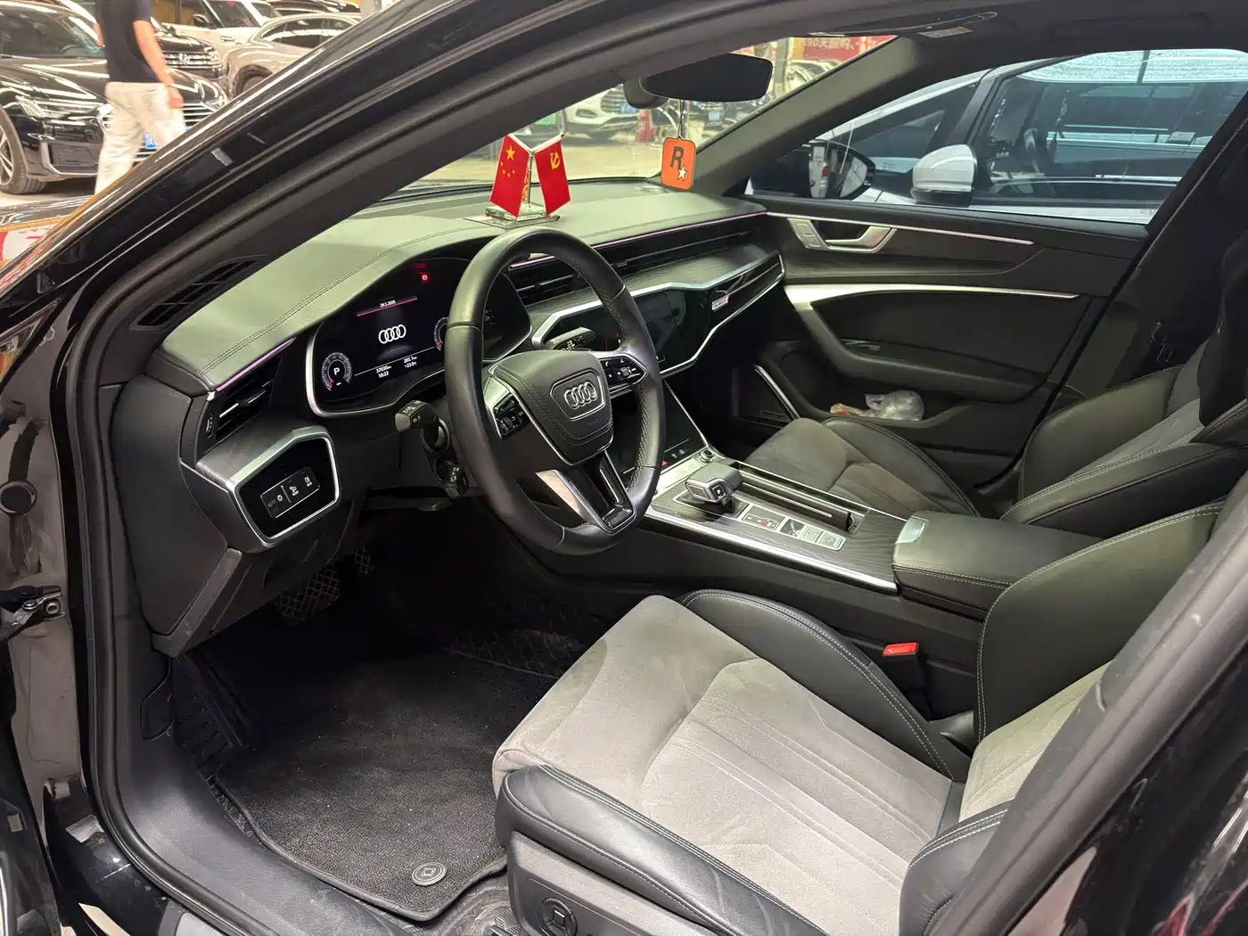 Audi A6L 2024 45 TFSI quattro Premium Dynamic фото 3