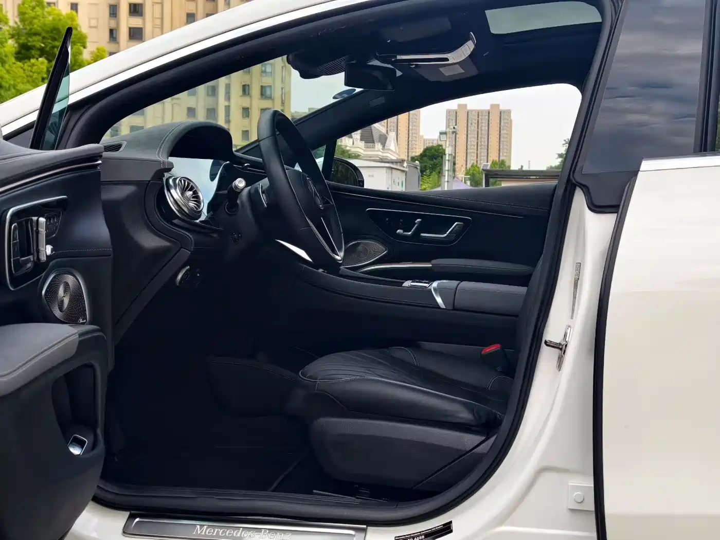 Mercedes-Benz EQS 2022 Facelift 580 4MATIC фото 4