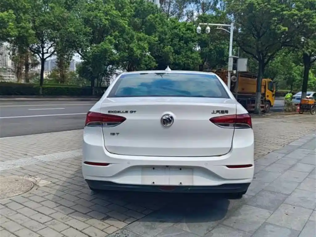 Buick Excelle 2019 15T DCT Connected Elite Type China VI фото 6