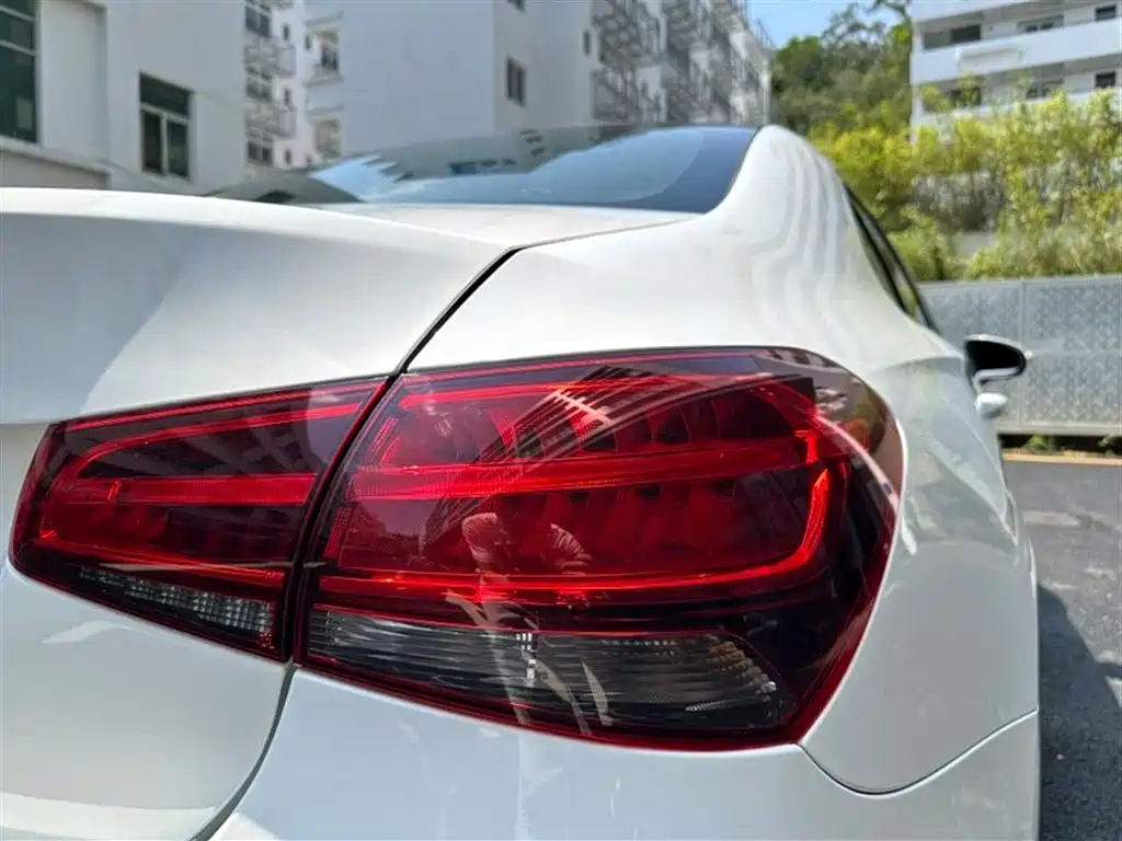 Mercedes-Benz A-Class 2019 A 180 L Sport Sedan фото 15