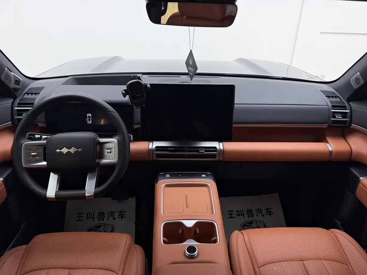 Fang Cheng Bao Titanium 7 2026 2025 AWD Base Model