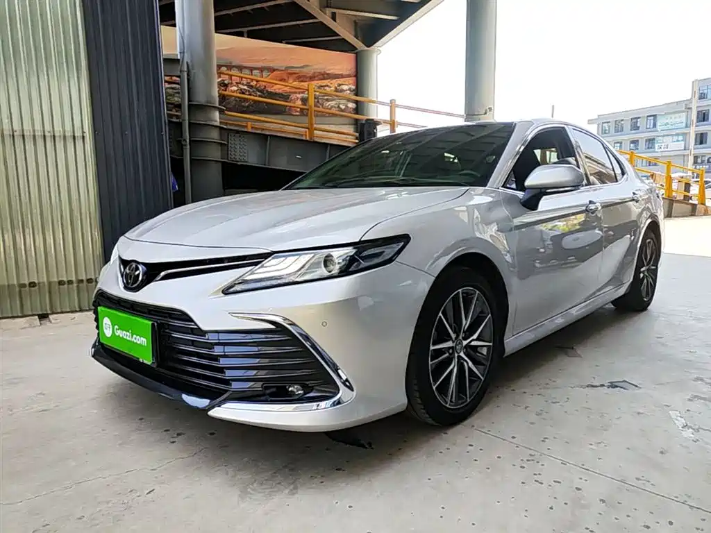 Toyota Camry 2021 2.5G Luxury Edition