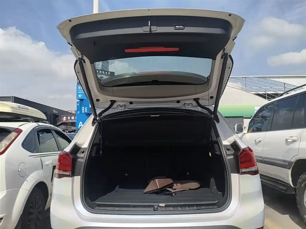 BMW X1 2022 Facelift xDrive25Li Premium Edition фото 15