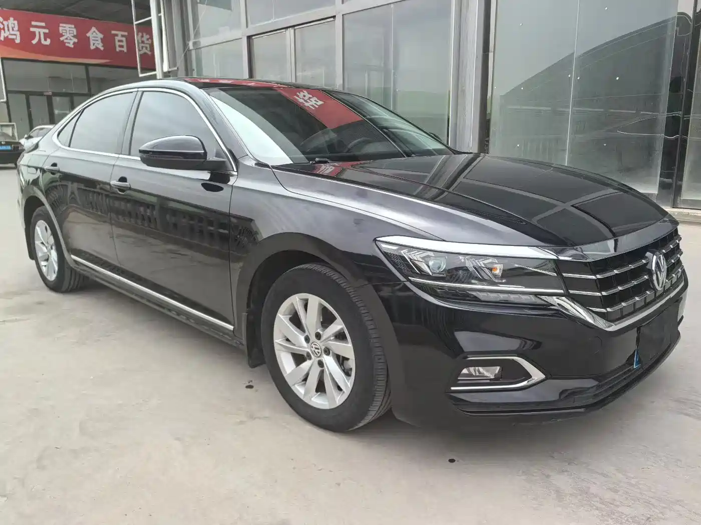 Volkswagen Passat 2019 Model 280TSI Business Edition China VI фото 3