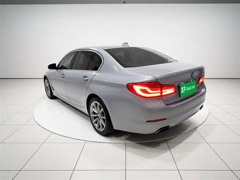 BMW 5 Series 2018 528Li Launch Special Edition фото 23