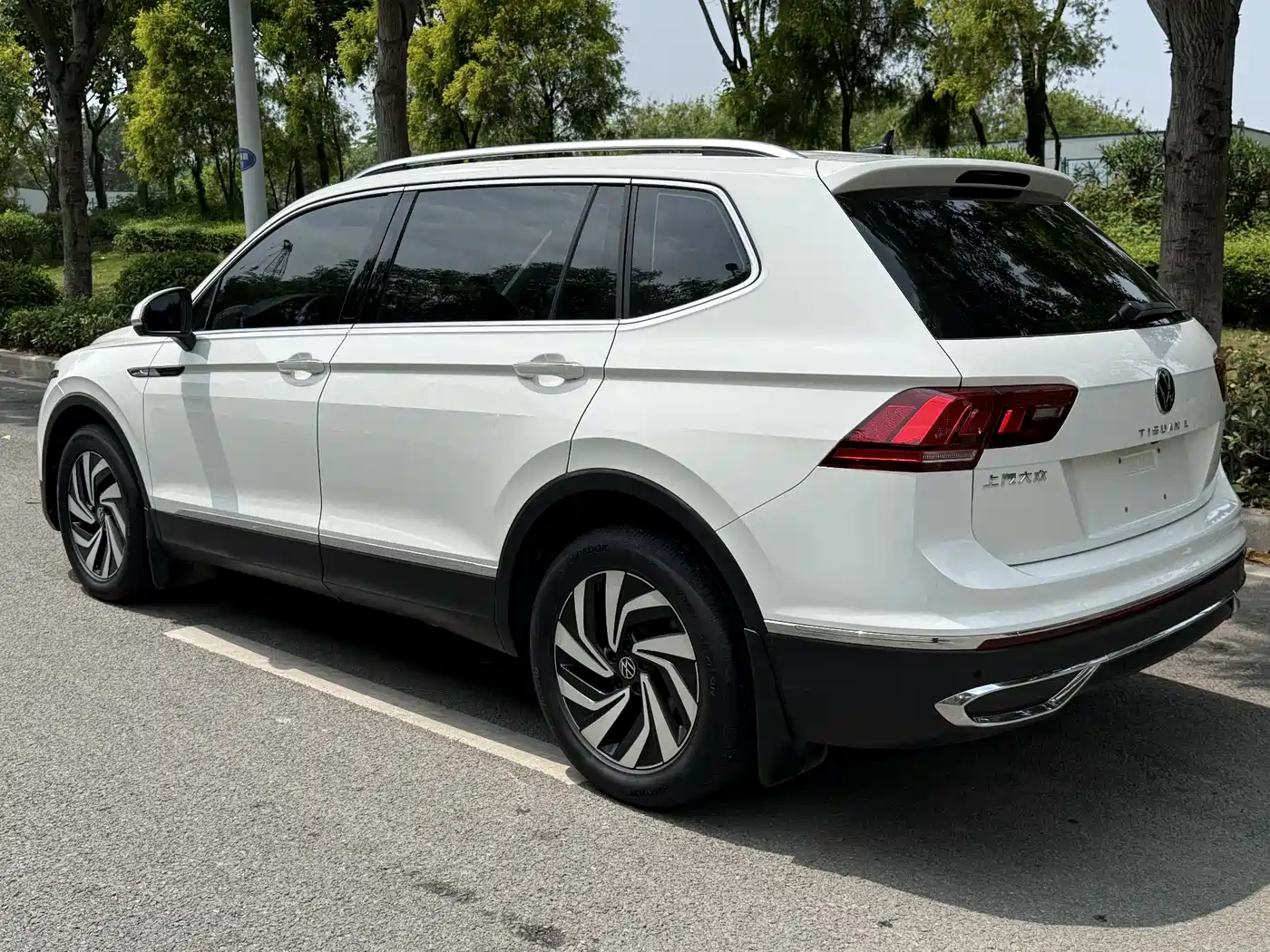 Volkswagen Tiguan L 2023 330TSI Auto 2WD Smart Edition фото 6
