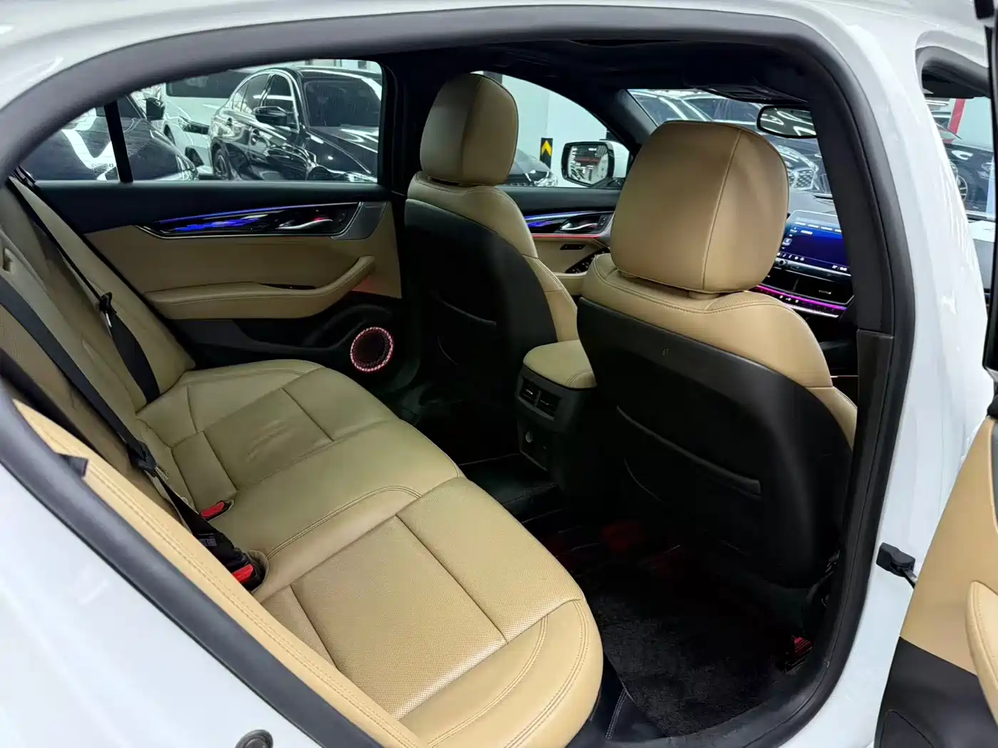 Cadillac CT5 2022 28T Premium Edition фото 12