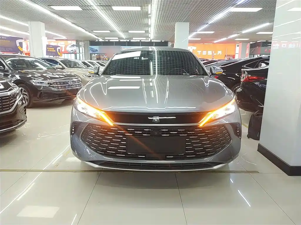 BYD Qin L 2024 DM-i 120KM Superior Edition фото 3