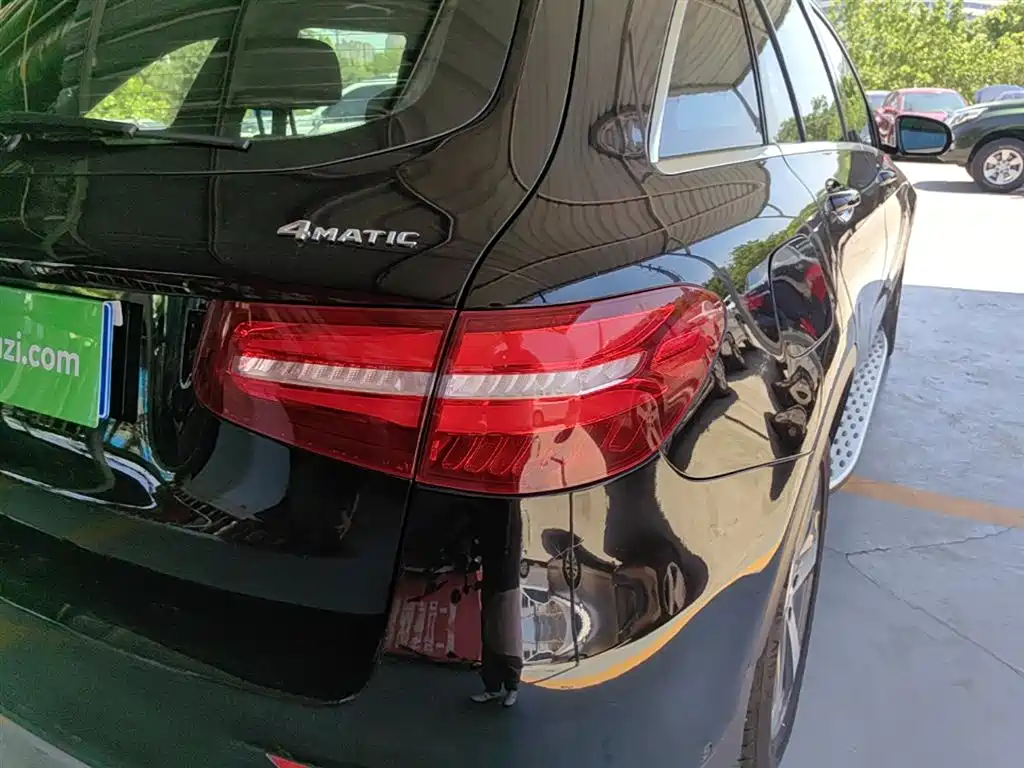 Mercedes-Benz GLC 2017 GLC 300 4MATIC Dynamic фото 8