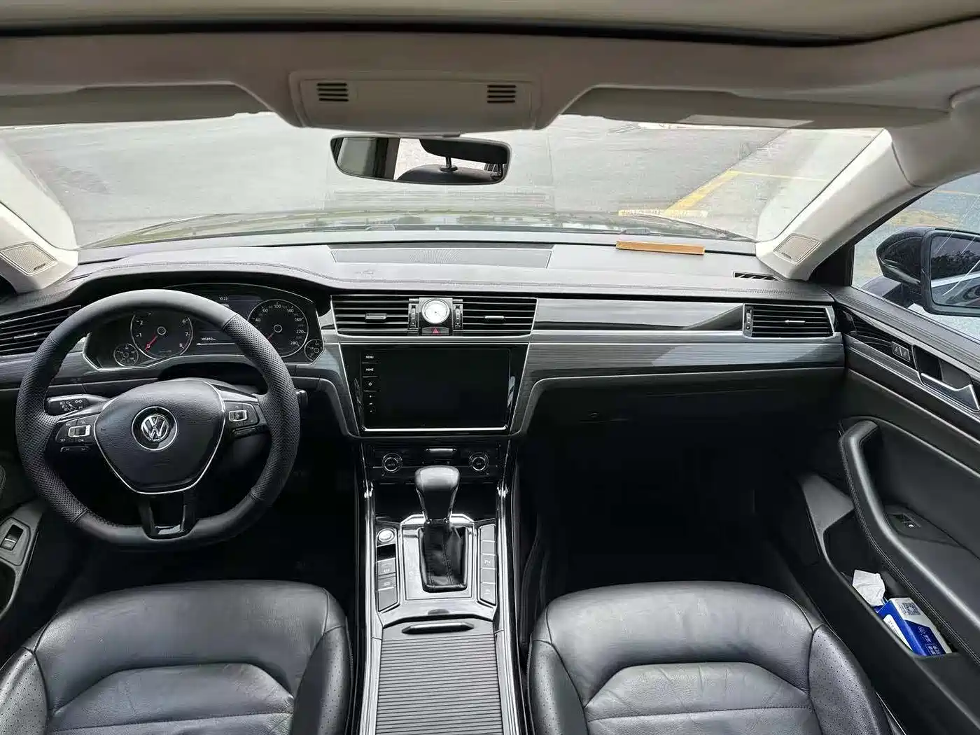 Volkswagen Phideon 2018 Facelift 380TSI FWD Business фото 6
