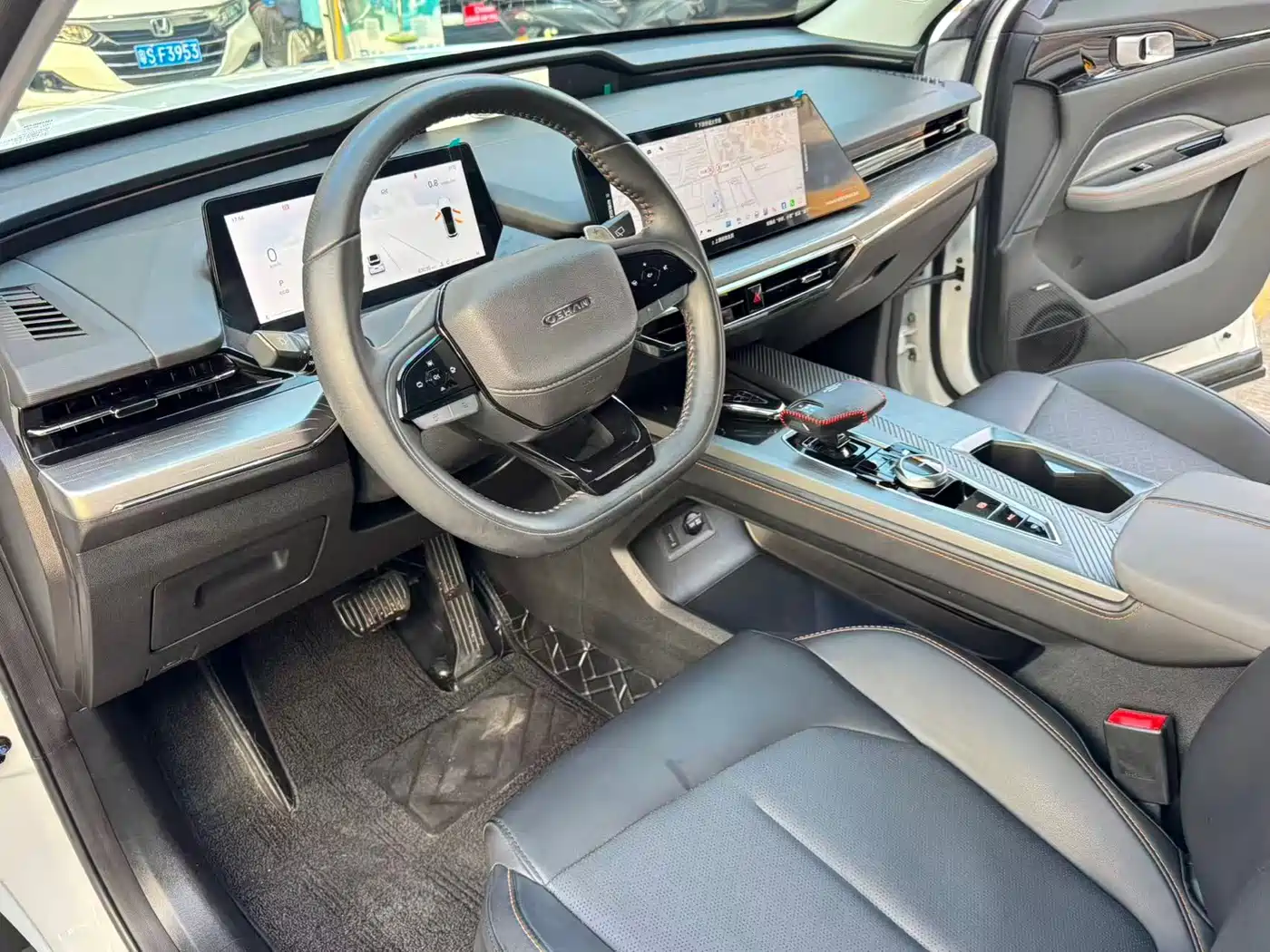 Changan Oshan Z6 2024 2023 Blue Whale 1.5T DCT Smart Navigation