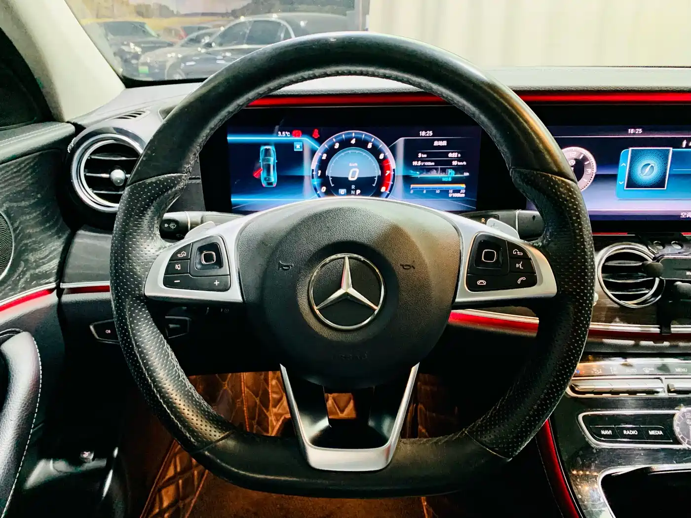 Mercedes-Benz E-Class 2016 E 200 L Sport Type фото 13