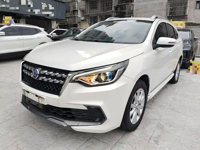  Venucia Venucia T70 2020 2.0L CVT Deluxe Edition China VI